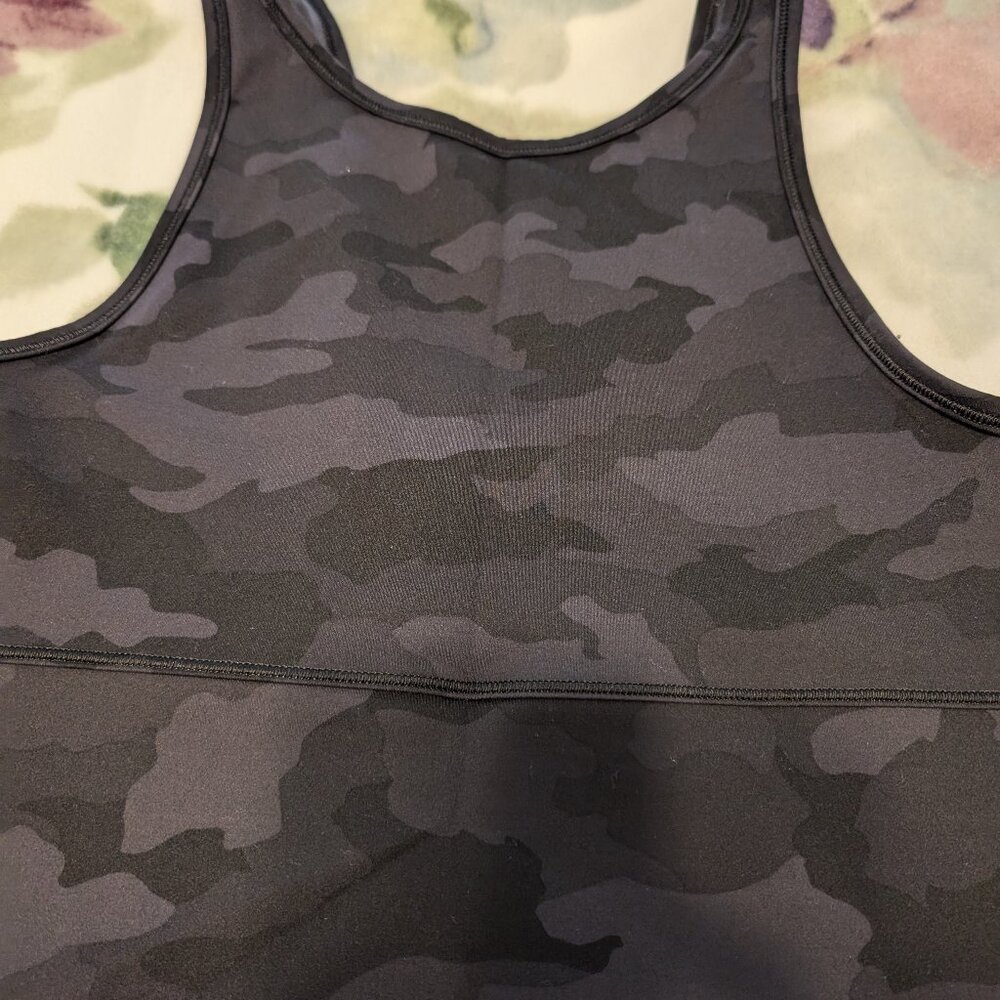 Lululemon reversible tank